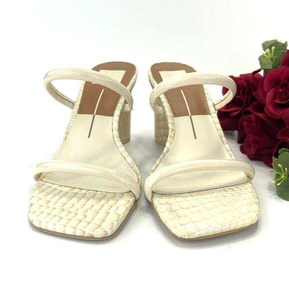 Dolce Vita Noles Chunky Heel Sandal Size 7.5 Ivory Leather Two-Strap Slip-On - Picture 12 of 16